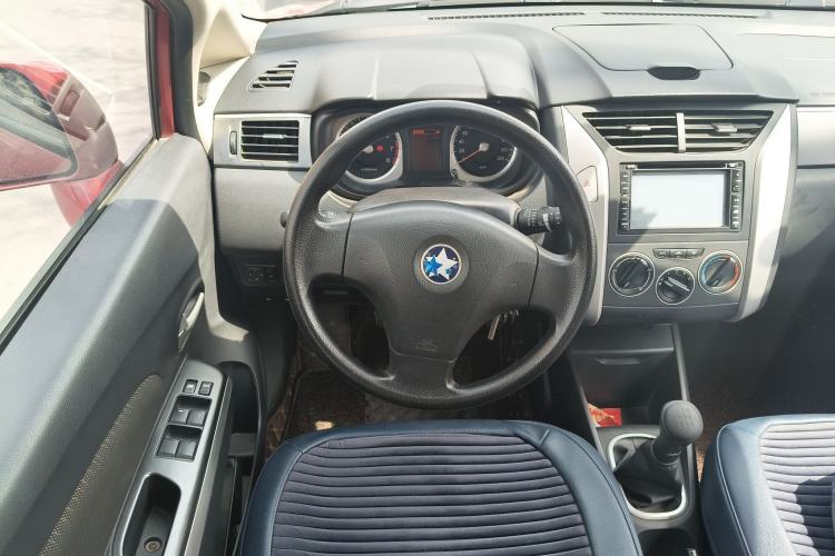 Used Venucia R50X 2013 1.6L Manual Model Steering Wheel