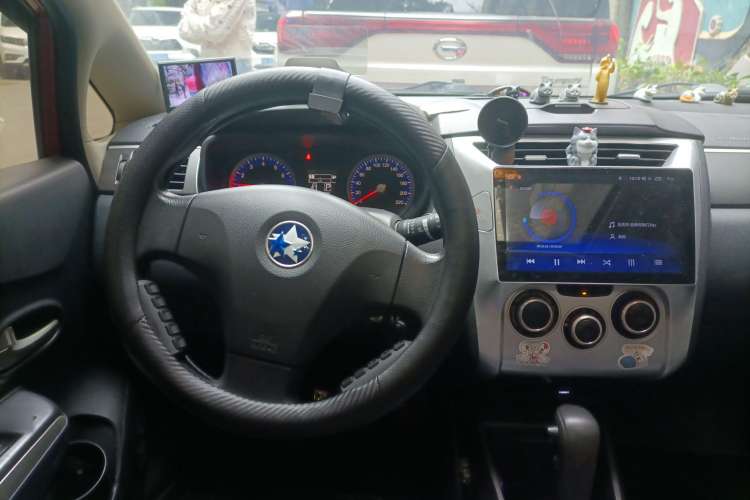 Used Venucia R50X 2013 1.6L Automatic Model Steering Wheel