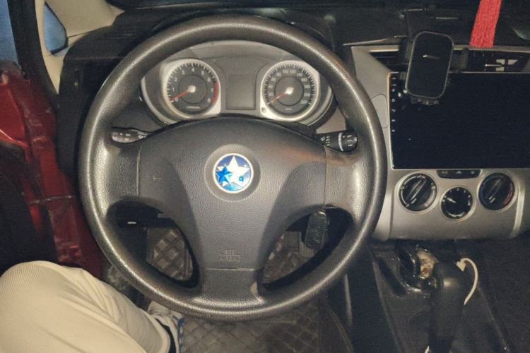 Used Venucia R50X 2013 1.6L Automatic Model Steering Wheel