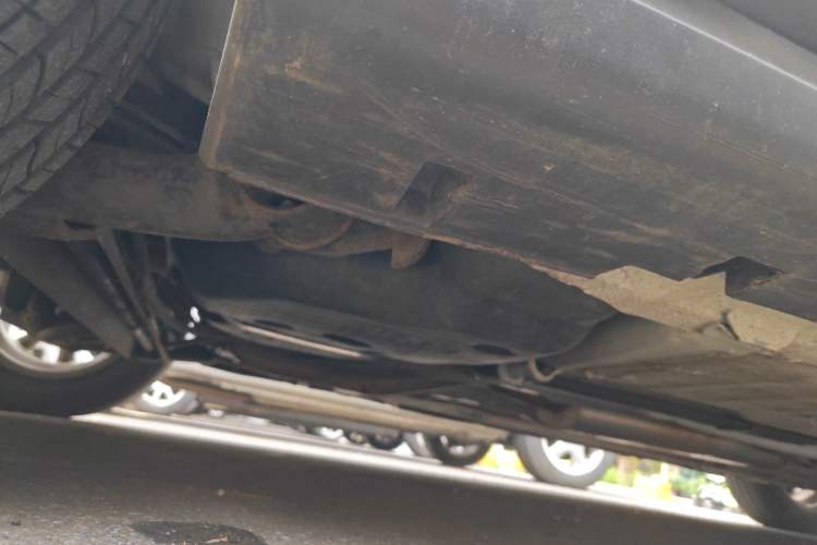 Used Venucia R50X 2013 1.6L Manual Version with Beidou Navigation Chassis Rear Right
