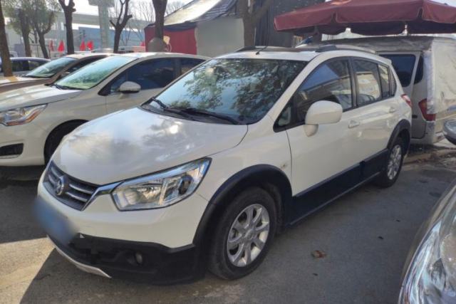 Used Venucia R50X 2013 1.6L Automatic Model