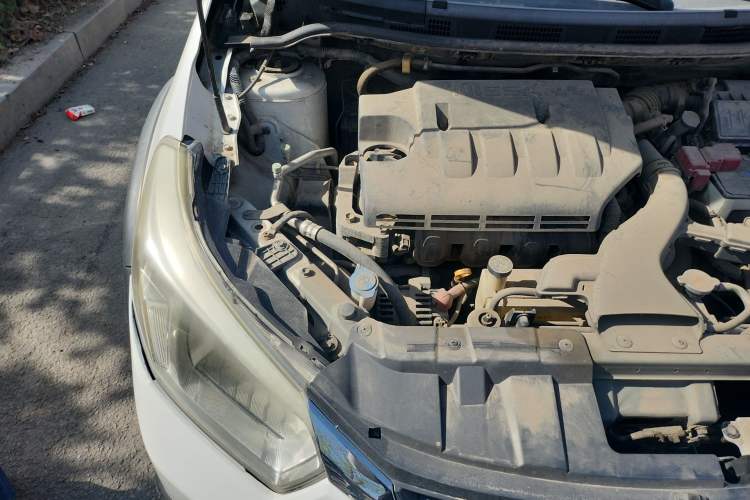 Used Venucia R50X 2013 1.6L Automatic Model Engine Bay Right