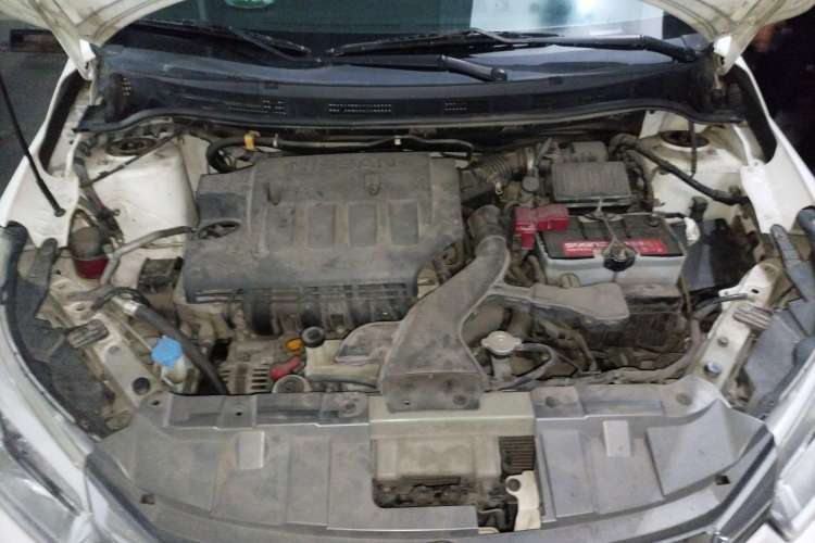 Used Venucia R50X 2013 1.6L Automatic Model Engine Bay