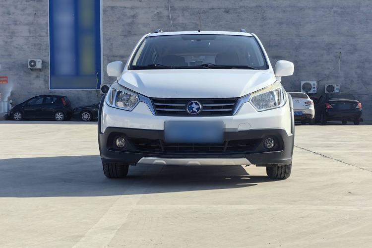Used Venucia R50X 2013 1.6L Manual Model Exterior 4