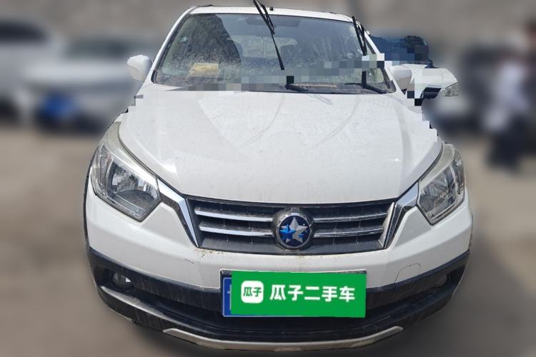 Used Venucia R50X 2013 1.6L Automatic Model Front