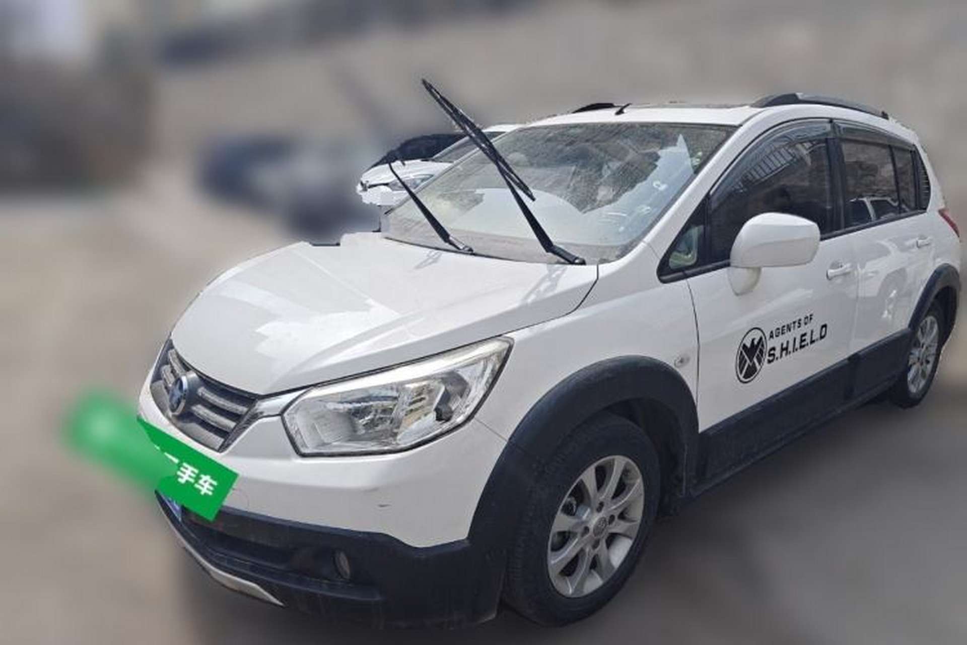 Used Venucia R50X 2013 1.6L Automatic Model Front Left 45 Deg