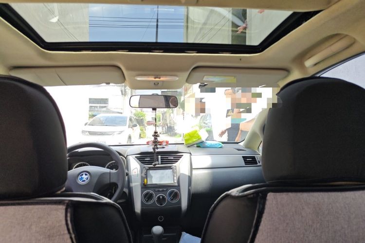 Used Venucia R50X 2013 1.6L Manual Model Headliner