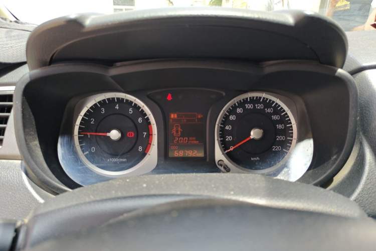 Used Venucia R50X 2013 1.6L Manual Model Instrument Cluster