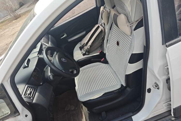 Used Venucia R50X 2013 1.6L Automatic Model Left Front Seat