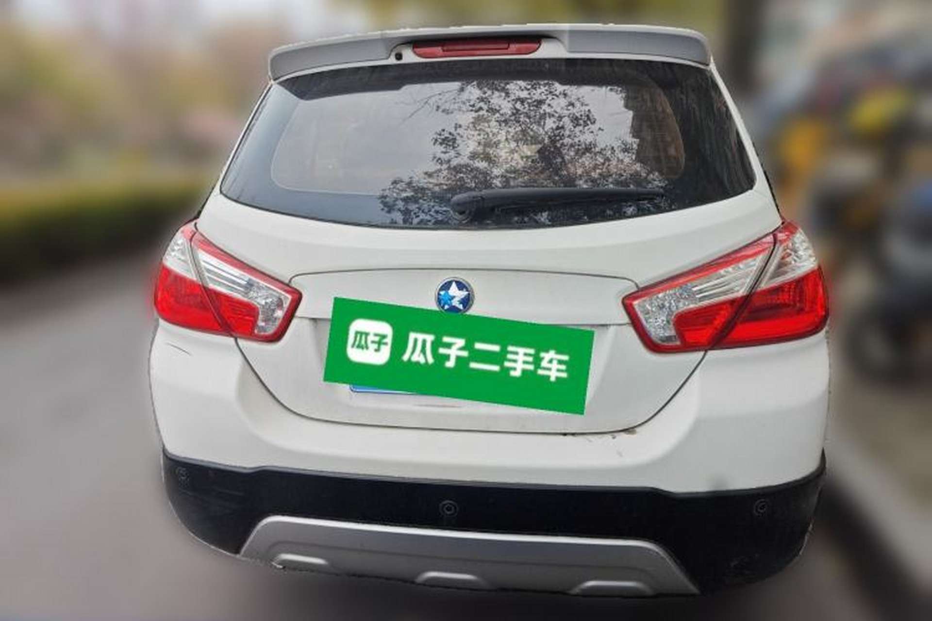 Used Venucia R50X 2013 1.6L Automatic Version with Beidou Navigation Rear