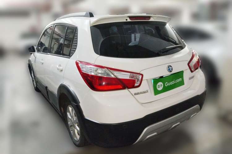 Used Venucia R50X 2013 1.6L Automatic Model Rear Left 45 Deg