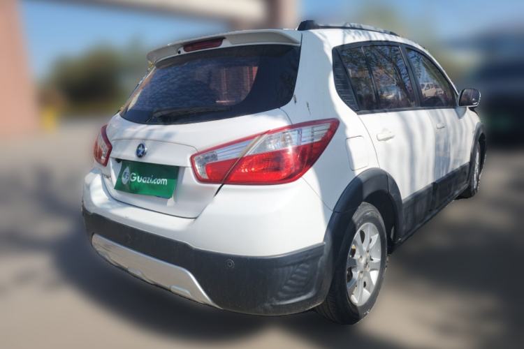 Used Venucia R50X 2013 1.6L Automatic Model Rear Right 45 Deg