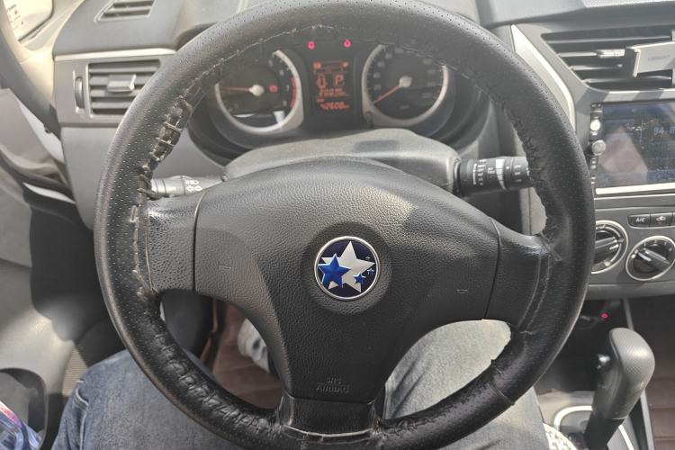 Used Venucia R50X 2013 1.6L Automatic Model Steering Wheel