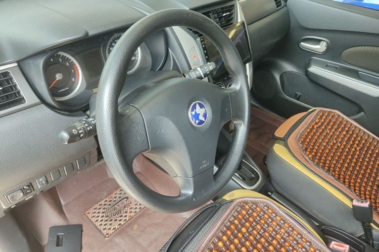 Used Venucia R50X 2013 1.6L Automatic Model Steering Wheel