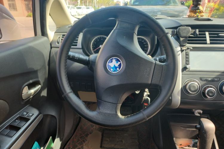 Used Venucia R50X 2013 1.6L Automatic Model Steering Wheel
