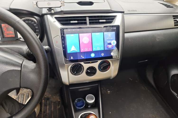 Used Venucia R50X 2013 1.6L Manual Model Audio And AC Panel
