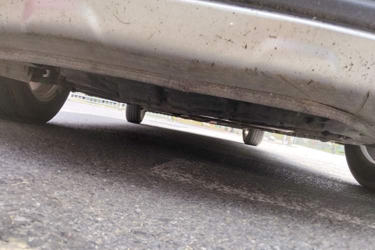 Used Venucia R50X 2013 1.6L Automatic Model Chassis Front