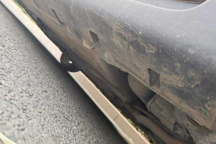 Used Venucia R50X 2013 1.6L Manual Model Chassis Rear Left