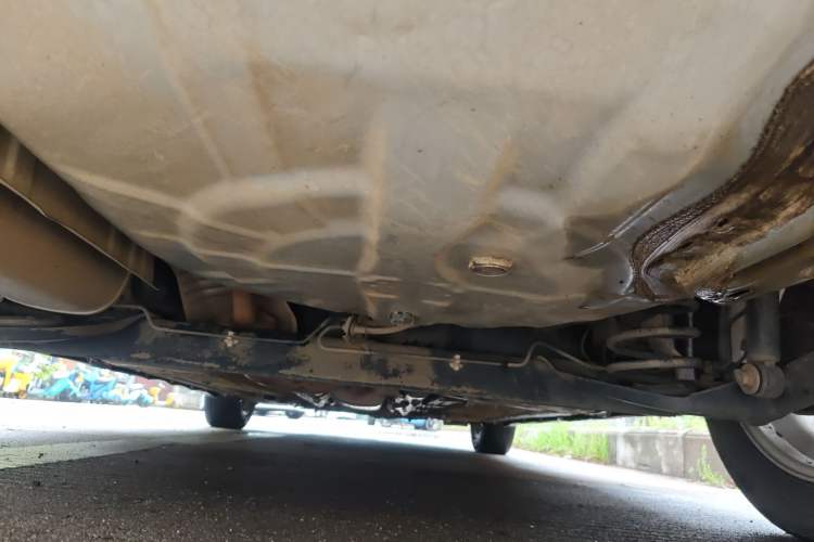 Used Venucia R50X 2013 1.6L Manual Model Chassis Rear