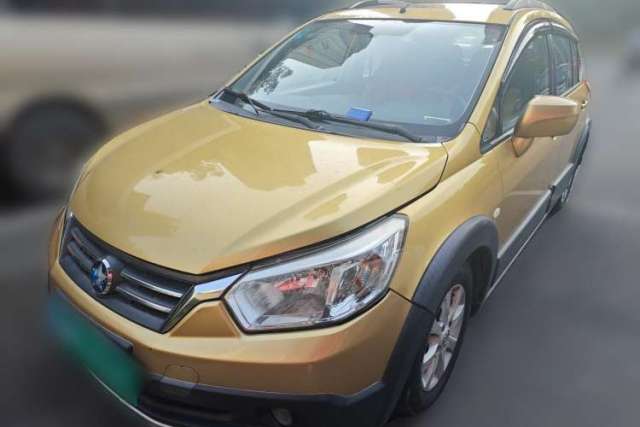 Used Venucia R50X 2013 1.6L Automatic Model