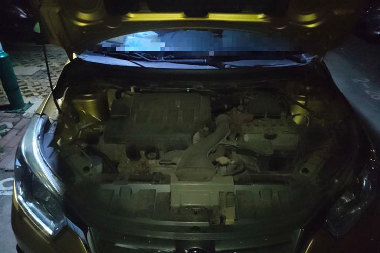 Used Venucia R50X 2013 1.6L Manual Model Engine Bay