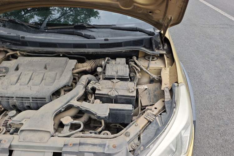Used Venucia R50X 2013 1.6L Manual Model Engine Bay Left