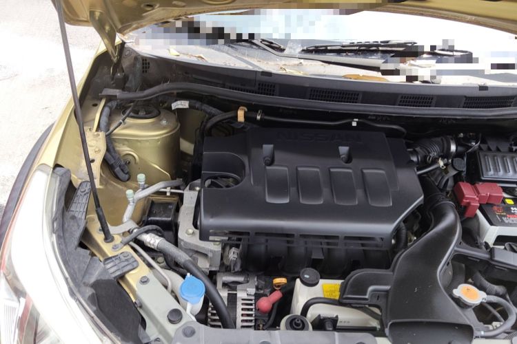 Used Venucia R50X 2013 1.6L Automatic Model Engine Bay Right