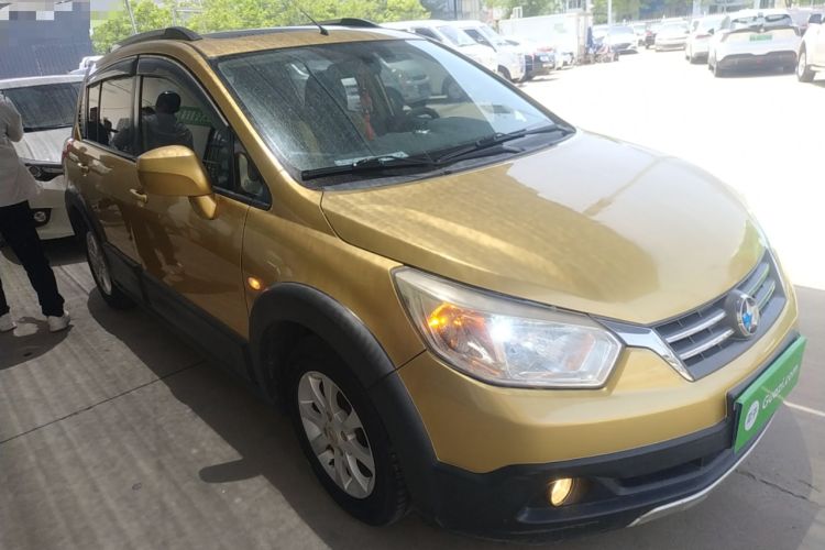 Used Venucia R50X 2013 1.6L Automatic Model Exterior 2