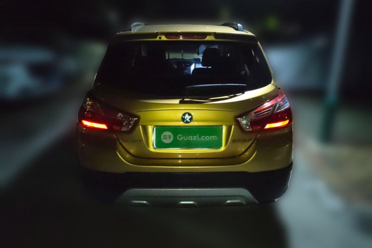 Used Venucia R50X 2013 1.6L Manual Model Exterior 4
