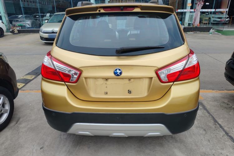 Used Venucia R50X 2013 1.6L Manual Model Exterior 4