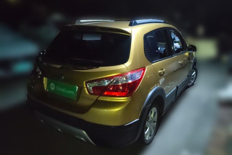 Used Venucia R50X 2013 1.6L Manual Model Exterior 5