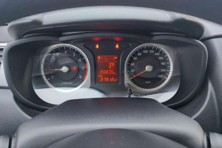 Used Venucia R50X 2013 1.6L Automatic Model Instrument Cluster