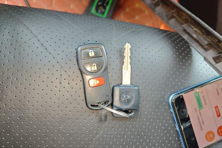 Used Venucia R50X 2013 1.6L Automatic Model Interior 1