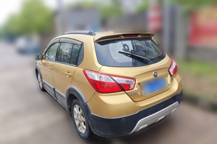 Used Venucia R50X 2013 1.6L Manual Model Rear Left 45 Deg