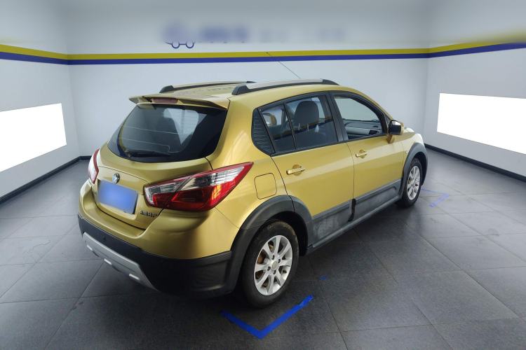 Used Venucia R50X 2013 1.6L Automatic Model Rear Right 45 Deg