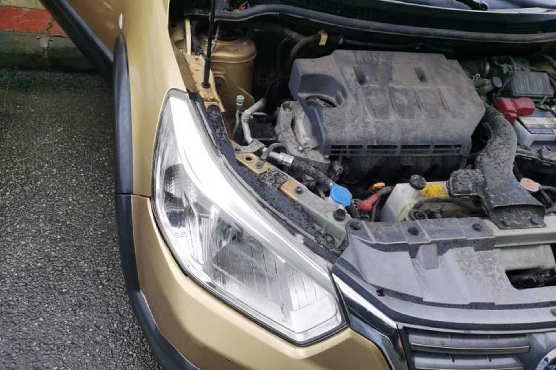 Used Venucia R50X 2013 1.6L Manual Model Right Front Headlight