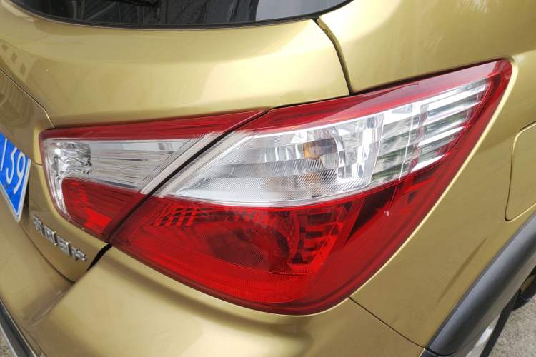 Used Venucia R50X 2013 1.6L Automatic Model Right Rear Taillight