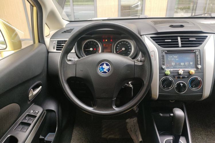 Used Venucia R50X 2013 1.6L Automatic Model Steering Wheel
