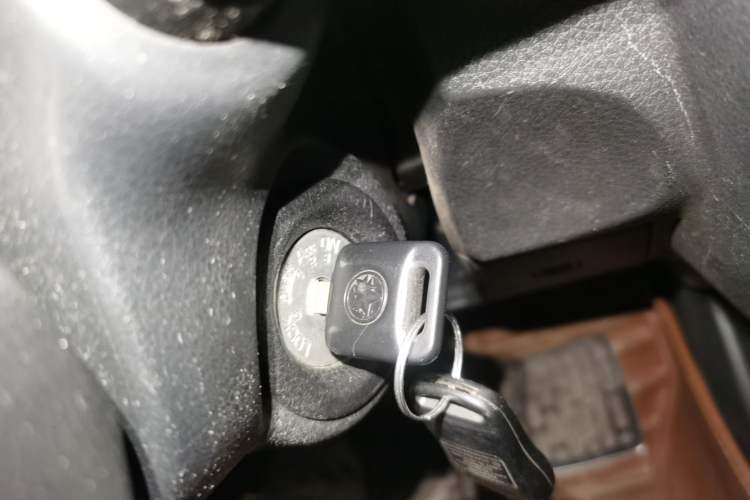 Used Venucia R50X 2013 1.6L Manual Model Vehicle Key