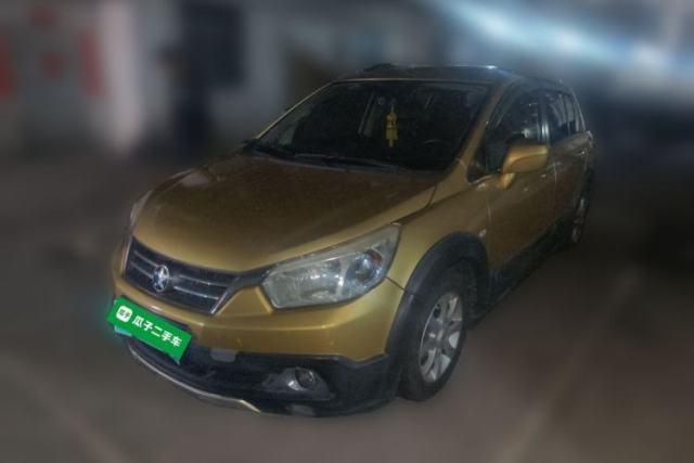 Used Venucia R50X 2013 1.6L Automatic Model