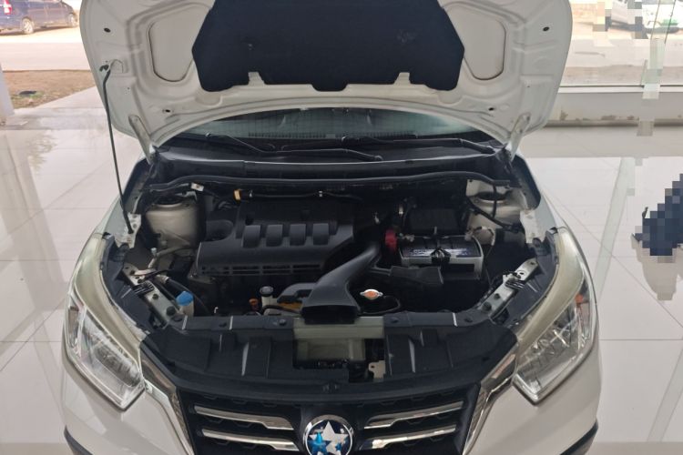 Used Venucia R50X 2015 1.6L Manual Luxury Edition Engine Bay