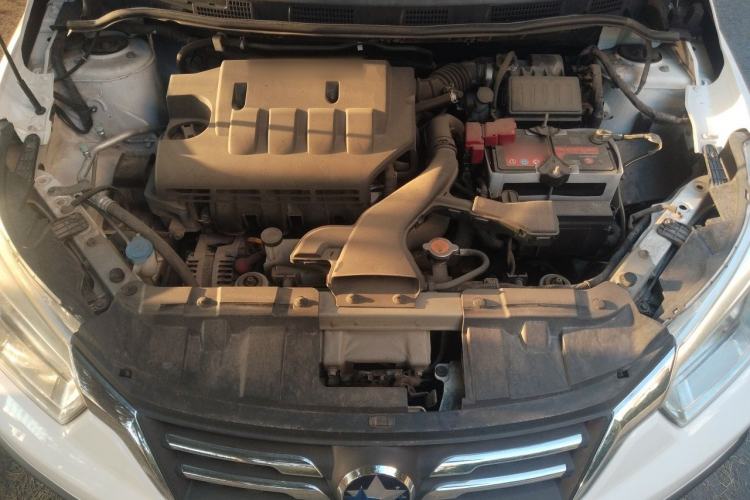 Used Venucia R50X 2015 1.6L Manual Trend Edition Engine Bay
