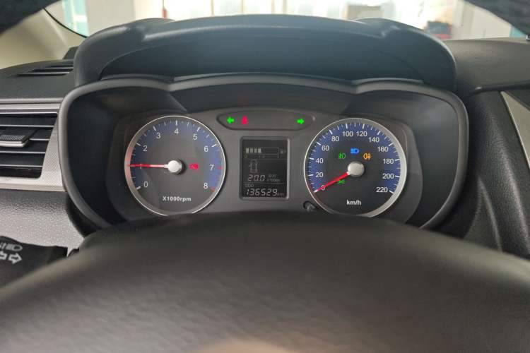 Used Venucia R50X 2015 1.6L Manual Luxury Edition Instrument Cluster