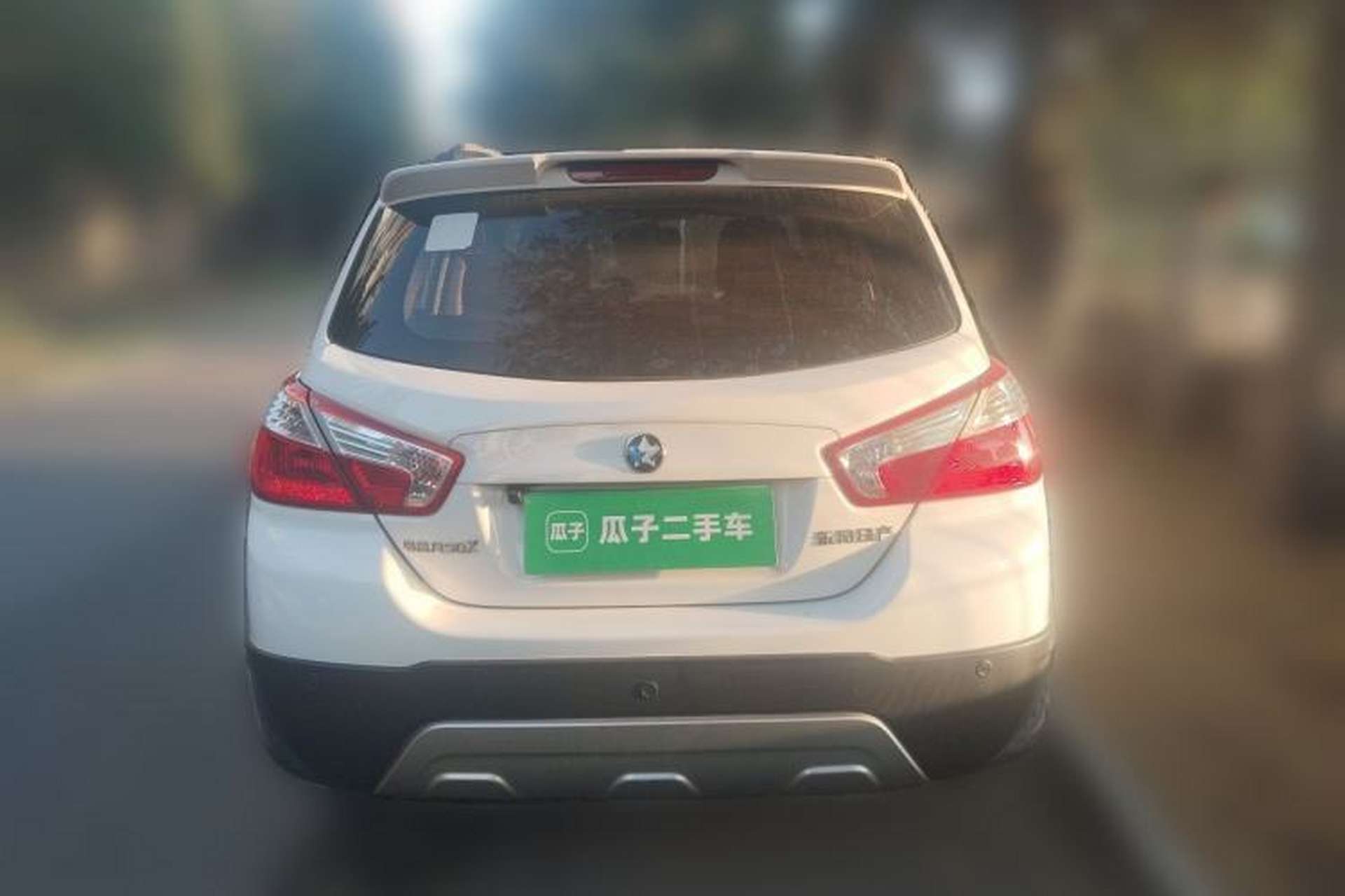 Used Venucia R50X 2015 1.6L Manual Trend Edition Rear