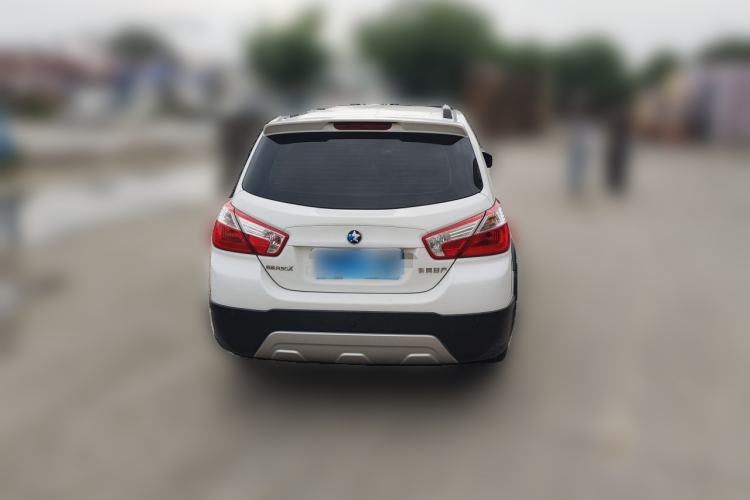 Used Venucia R50X 2015 1.6L Manual Trend Edition Rear