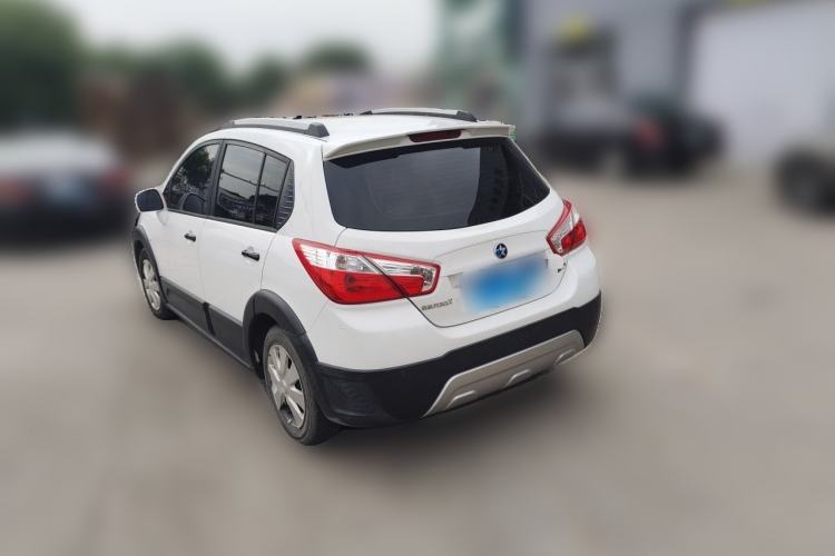 Used Venucia R50X 2015 1.6L Manual Trend Edition Rear Left 45 Deg