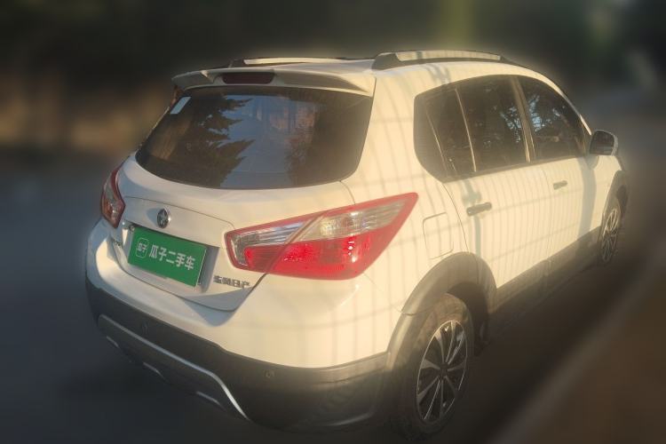 Used Venucia R50X 2015 1.6L Manual Trend Edition Rear Right 45 Deg
