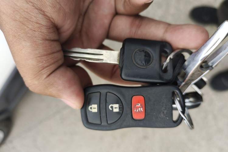 Used Venucia R50X 2015 1.6L Manual Trend Edition Vehicle Key