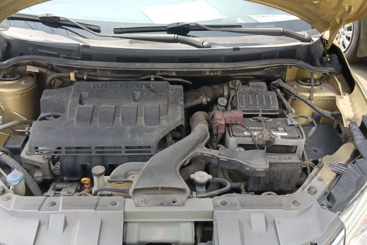 Used Venucia R50X 2015 1.6L Automatic Luxury Edition Engine Bay