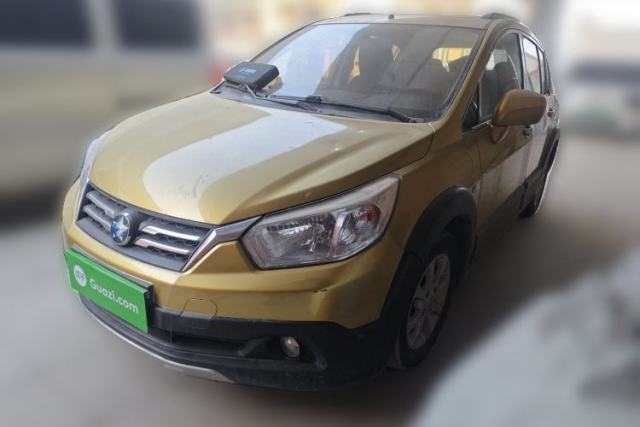 Used Venucia R50X 2015 1.6L Automatic Luxury Edition
